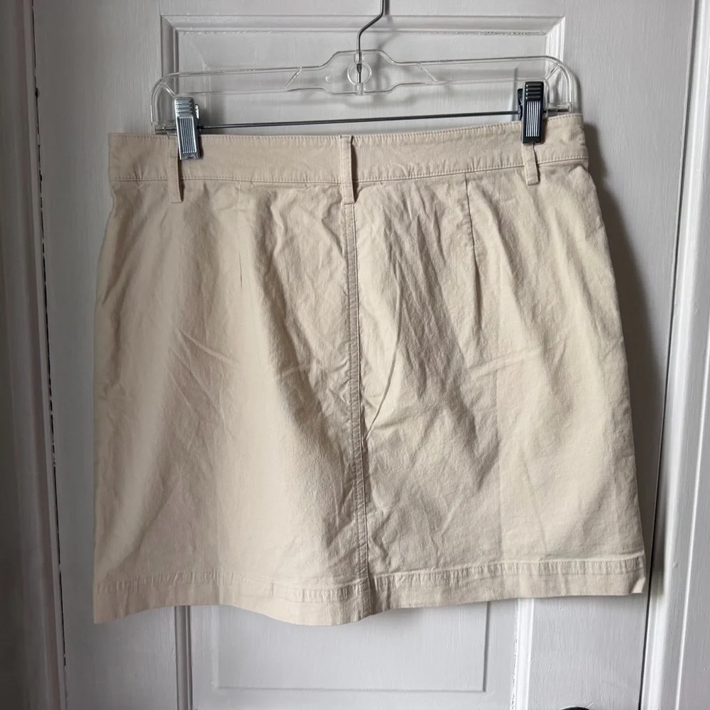 J. Crew Cream Cotton Mini Skirt with Patch Pockets Women’s Size 8